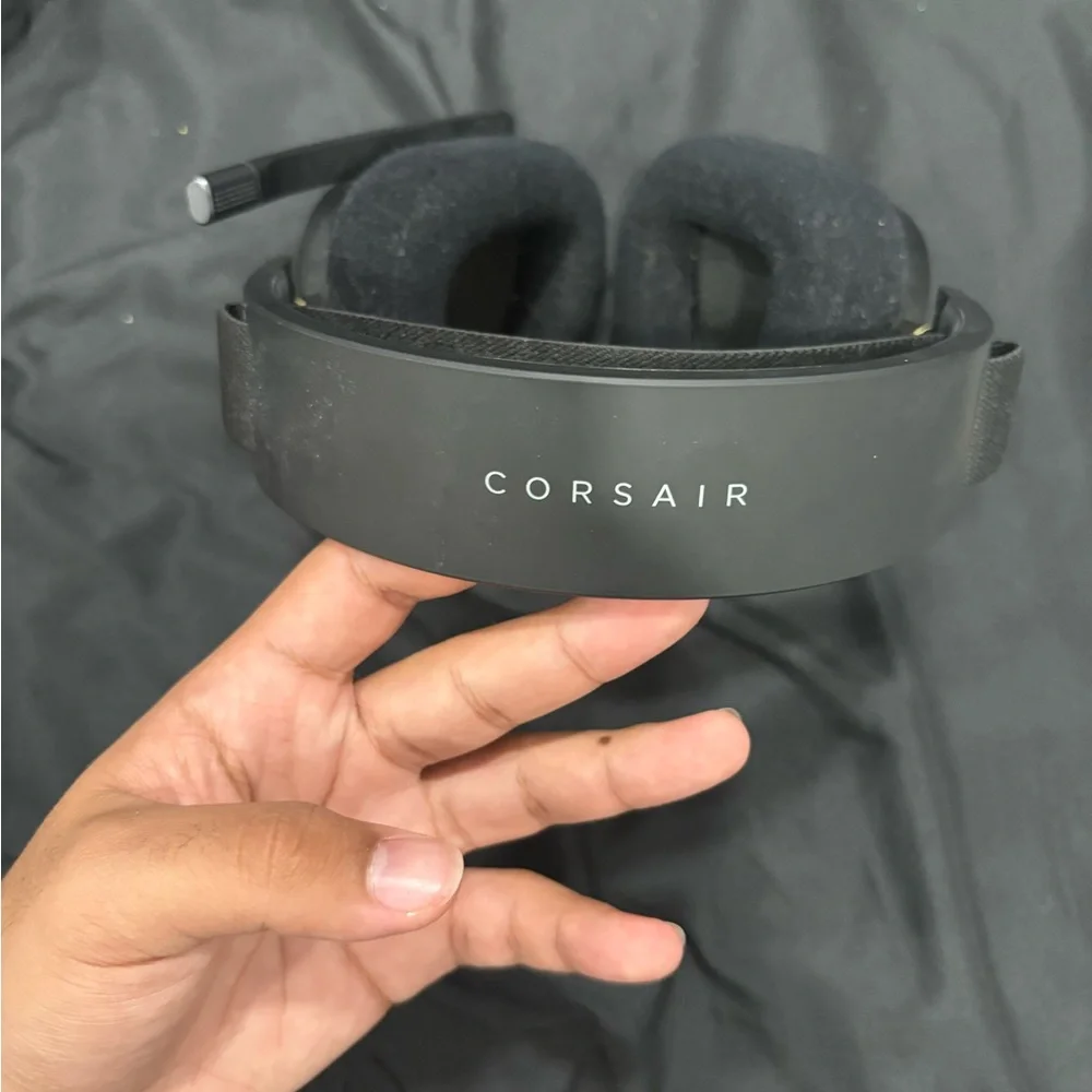 Corsair HS80 MAX gaming headset